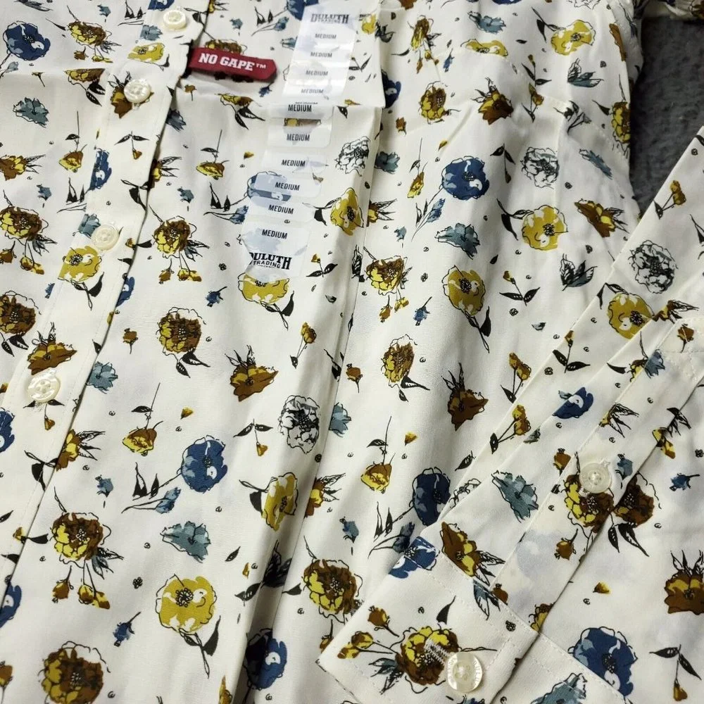 NEW $69.50 Duluth Wrinklefighter Button Shirt Multicolor Womens Size M Medium - Picture 5 of 7